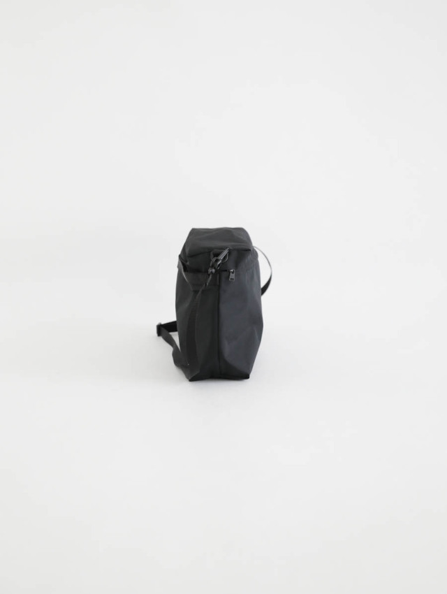 ERA. イーラ｜CUBE PS BAG LARGE（ブラック）