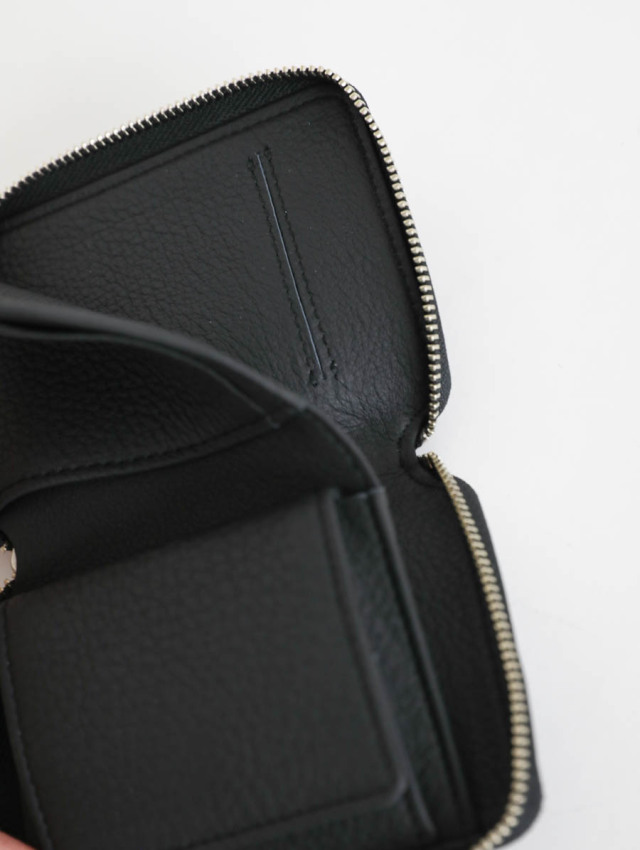 ERA. [ EO SHRINK ROUND PALM WALLET ] | ロイド・エフ