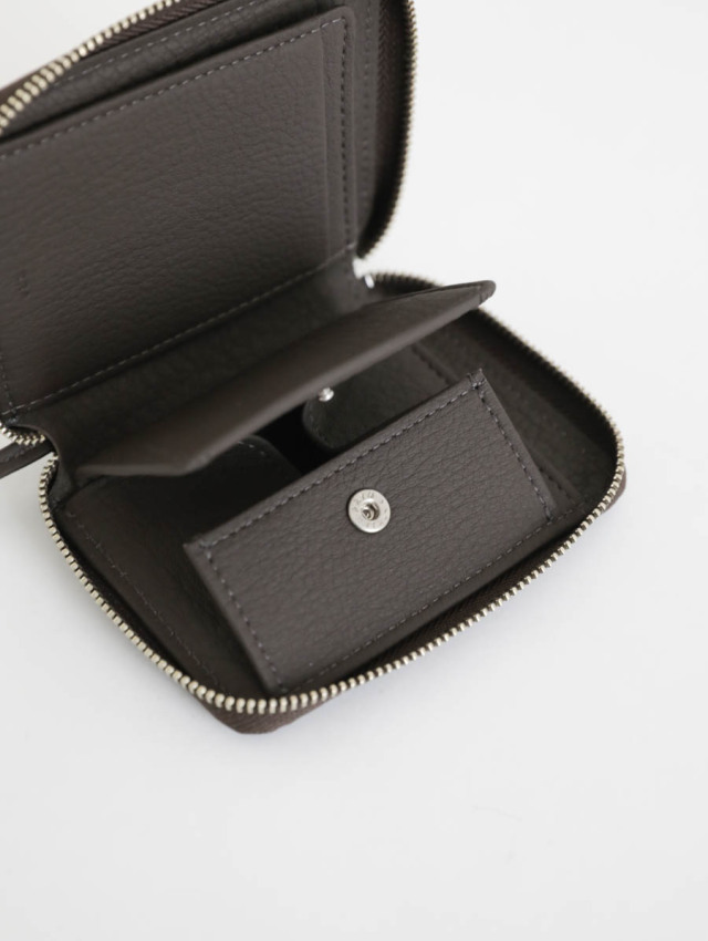 ERA. イーラ｜EO SHRINK ROUND PALM WALLET（チョコレート）