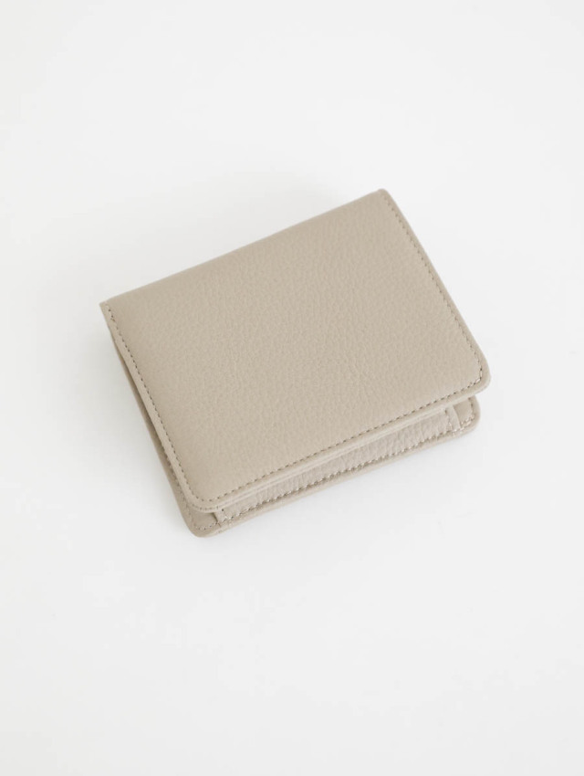 ERA. イーラ / EO SHRINK BIFOLD WALLET サンド
