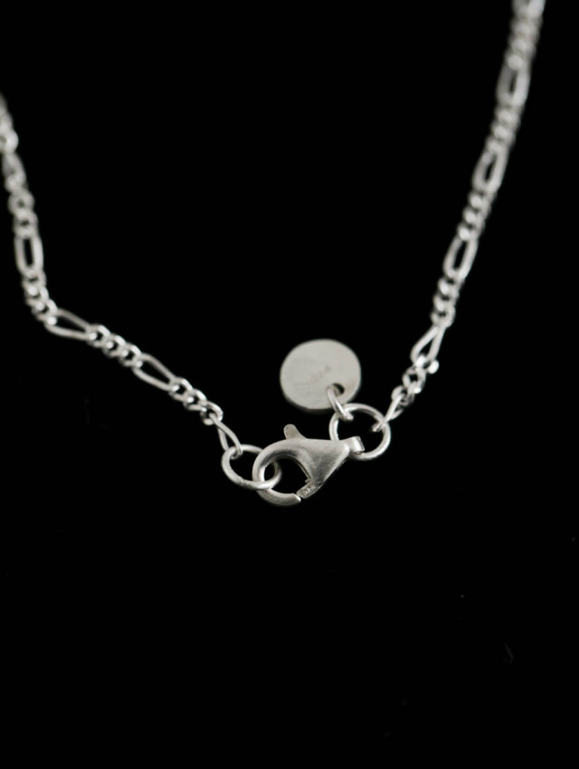 ERA. イーラ｜TWNKL FGR NECKLESS