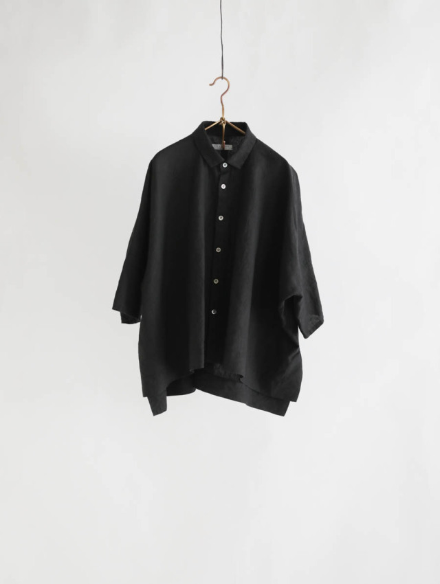 MHL. ブラック 厚手半袖リネンシャツ MHL バンドカラー 半袖シャツ 黒 リネン混 - メルカリ