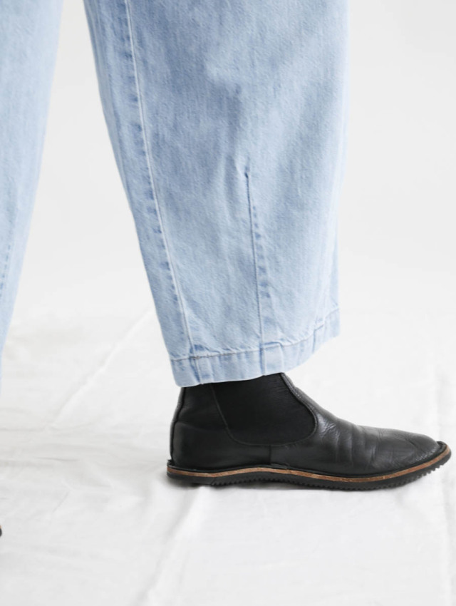 美品◆HARVESTY ハーベスティ デニム サーカスパンツ ナローシルエット HARVESTY ハーベスティ｜デニムサーカスパンツ ナローシルエット