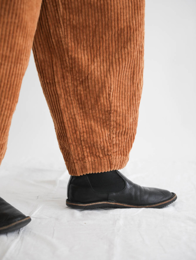 HARVESTY ハーベスティ｜ビッグコーデュロイサーカスパンツ ナロー