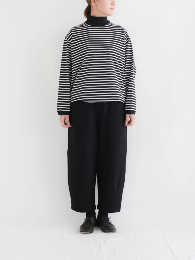 HARVESTY ハーベスティ　裏毛パーカー　ブラック HARVESTY（ハーベスティ）の「HARVESTY / ハーベスティ PULLOVER PARKA