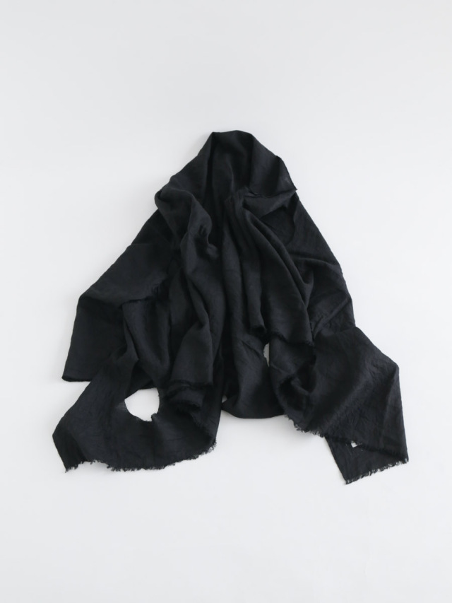 LOCALLY ローカリー / 80 linen 製品染 dot cut stole ブラック