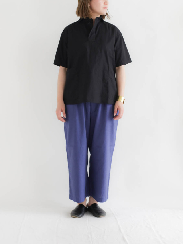 LOLO ロロ｜コットンブロード 丸衿プルオーバー半袖シャツ