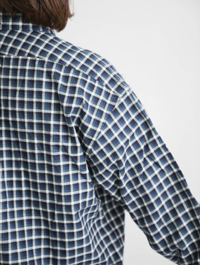 nisica ニシカ｜ネルチェックラウンドカラーシャツ（ブルーグリーン）