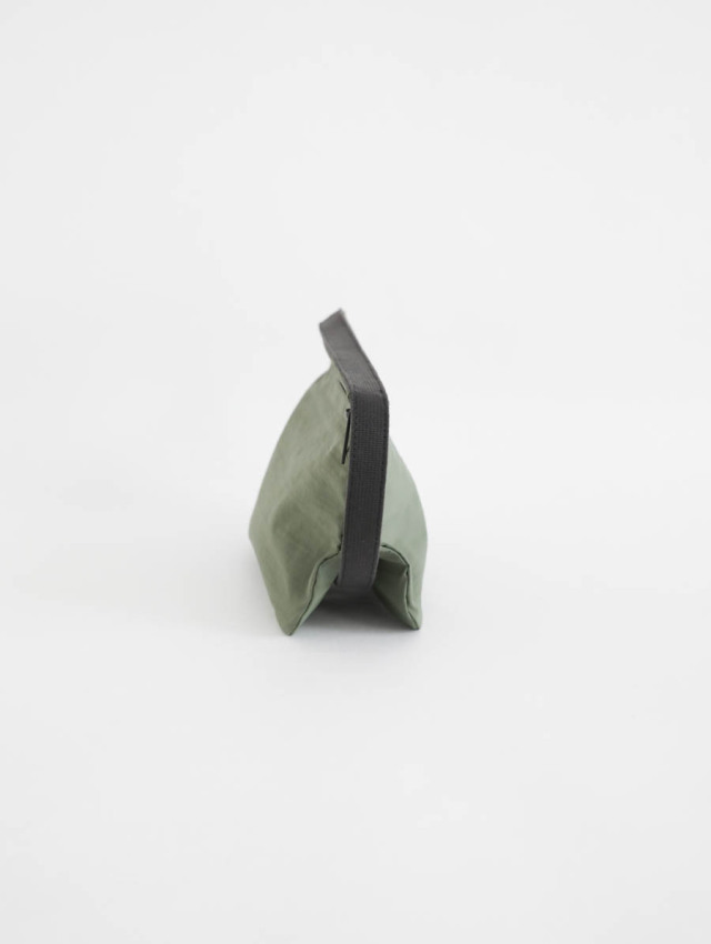 美品 POSTALCO Dopp kit ポスタルコ ドップキット カーキ ドップキット – POSTALCO