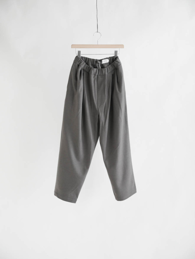 STILL BY HAND スティルバイハンド｜ウールジャージー2タックパンツ