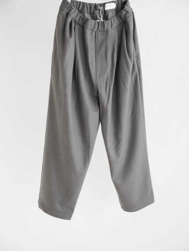 STILL BY HAND スティルバイハンド｜ウールジャージー2タックパンツ