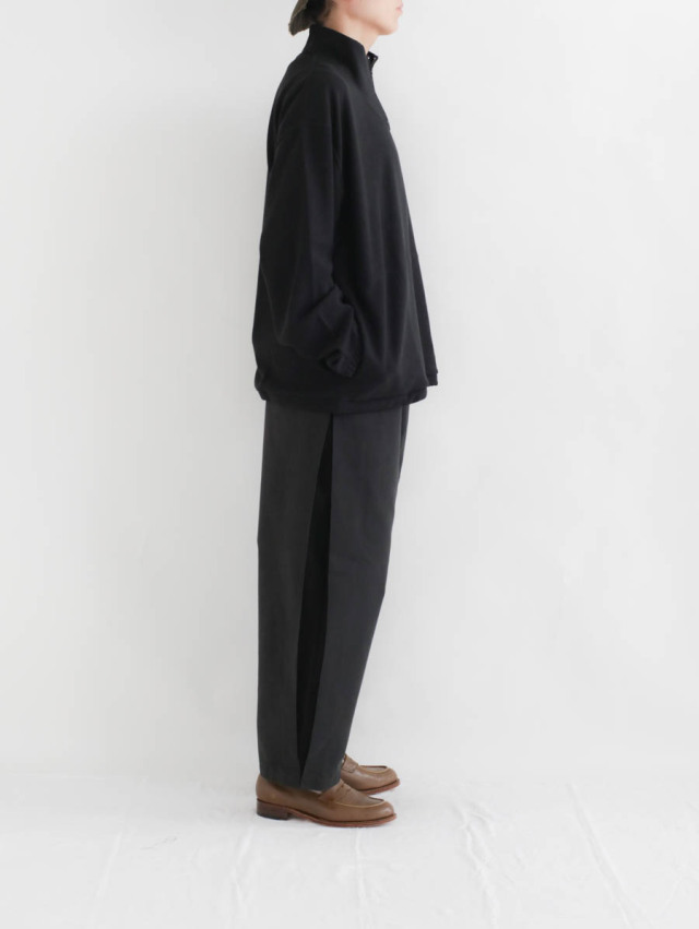 STILL BY HAND スティルバイハンド｜ハイネックジップジャンパー