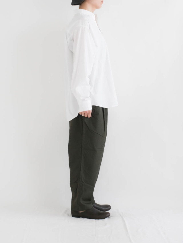 STILL BY HAND ダークオリーブ スラックス サイズ44 STILL BY HAND ダークオリーブ スラックス サイズ44 STILL BY