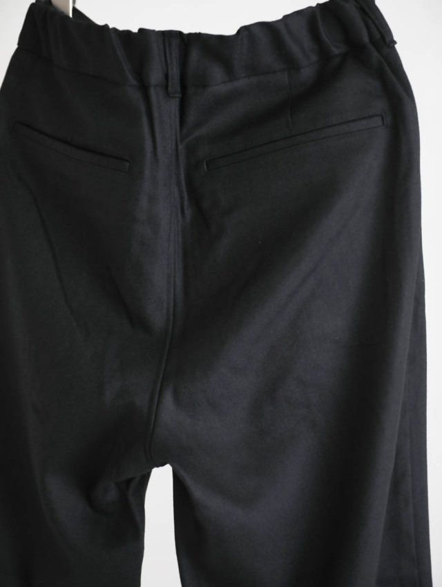 STILL BY HAND スティルバイハンド｜ウールスラックス（ブラック）