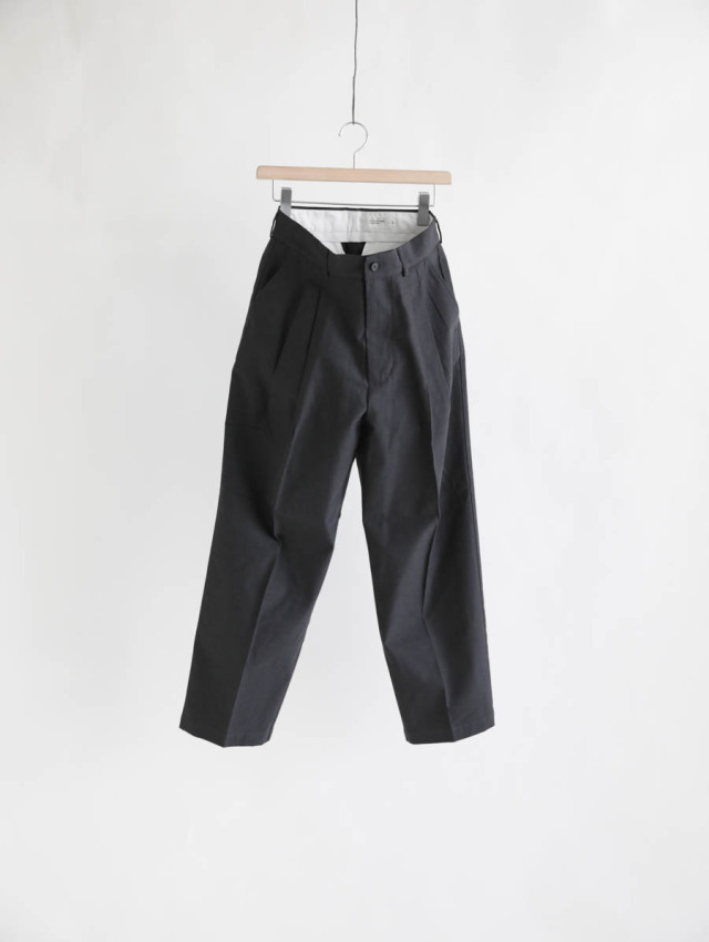 STILL BY HAND スティルバイハンド / シャンブレー2タックセンター 
