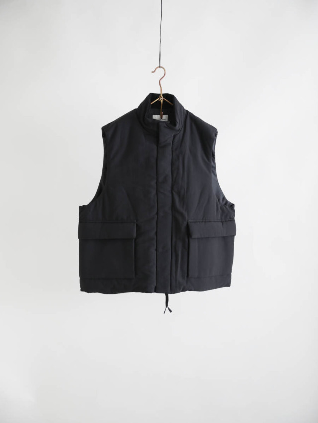 STILL BY HAND スタンドカラー パデッド ベスト STILL BY HAND スティルバイハンド|スタンドカラーパデッド