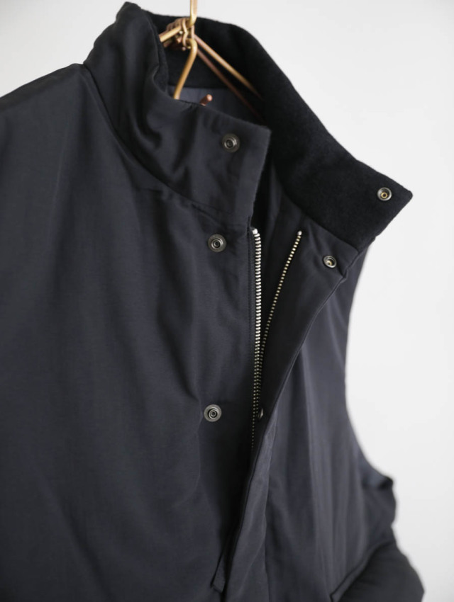 STILL BY HAND スティルバイハンド｜スタンドカラーパデッド