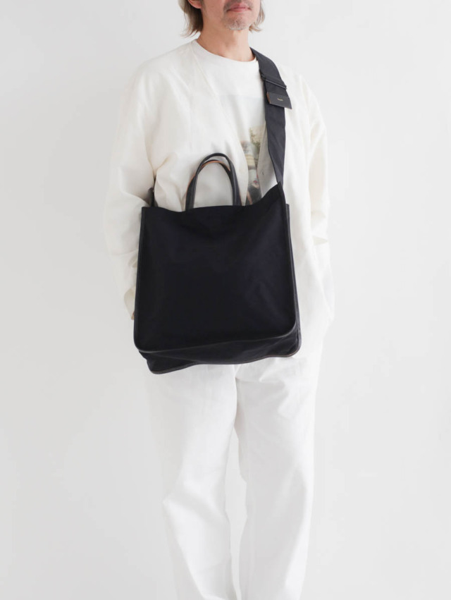 テクネ マガジントート ブラック MAGAZINE / SHRINK-RENY(F Black/ブラック): texnh