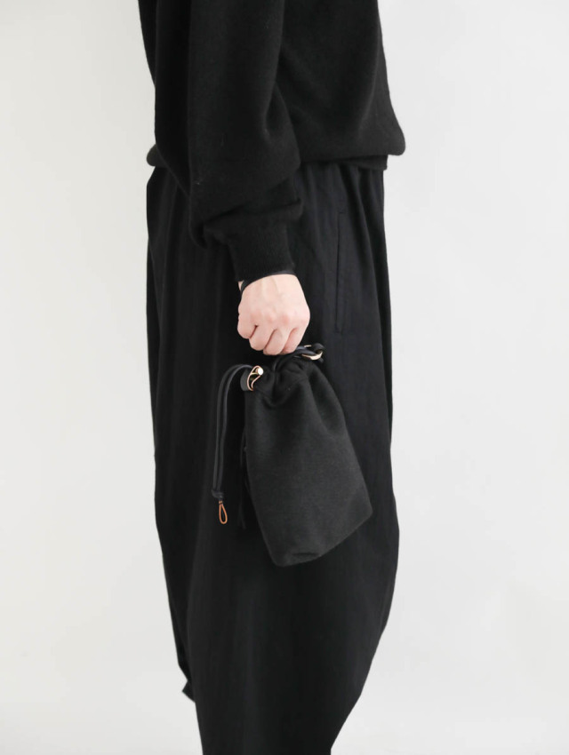 texnh テクネ｜DRAWSTRING POUCH M（ブラック）WOOL