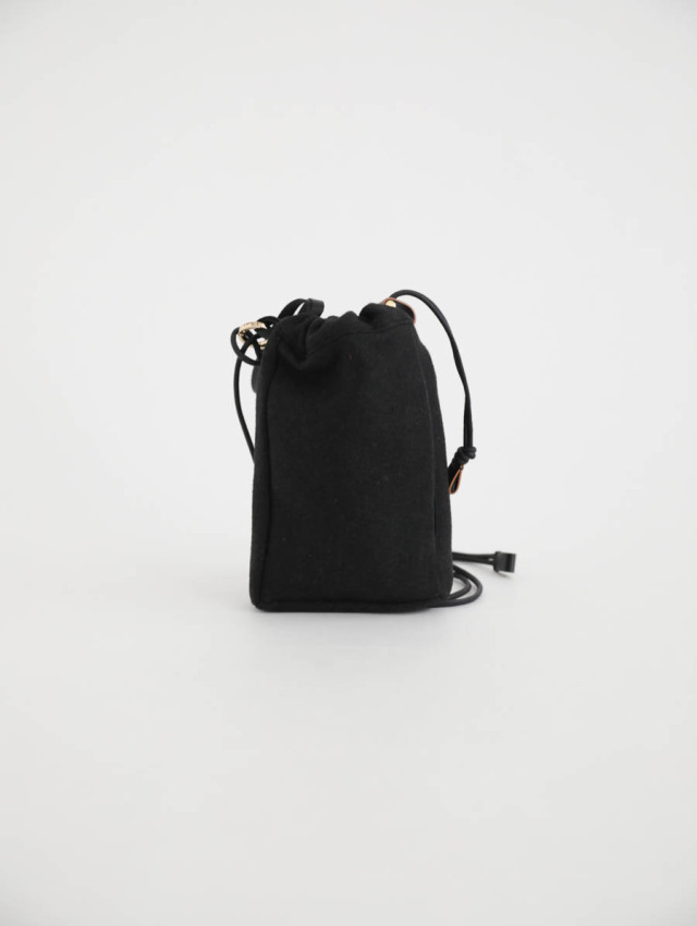 texnh テクネ｜DRAWSTRING POUCH M（ブラック）WOOL