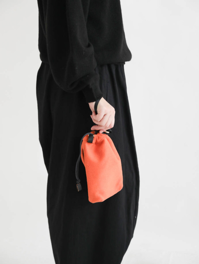 texnh テクネ｜DRAWSTRING POUCH M（オレンジ）WOOL