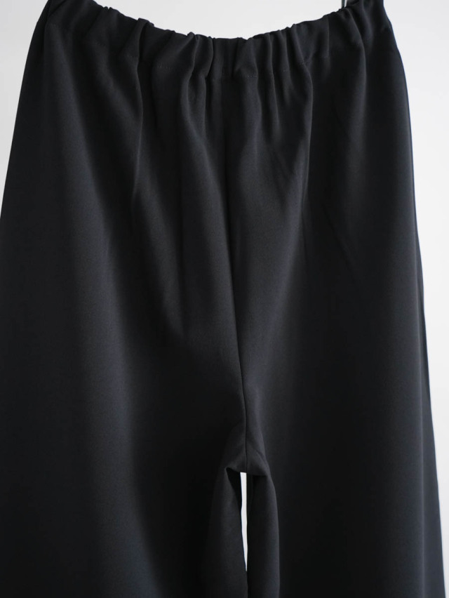 TRAVAIL MANUEL トラヴァイユマニュアル｜Wクロスコクーンパンツ ブラック