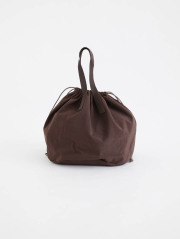 イーラ era. tatazumaiizumai omusubi bag 茶色 イーラ era. tatazumaiizumai omusubi bag 茶色