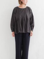 メゾンドソイル maison de soil BOUCLE V-NECK CARDIGAN WITH PIN,Narumi Trading