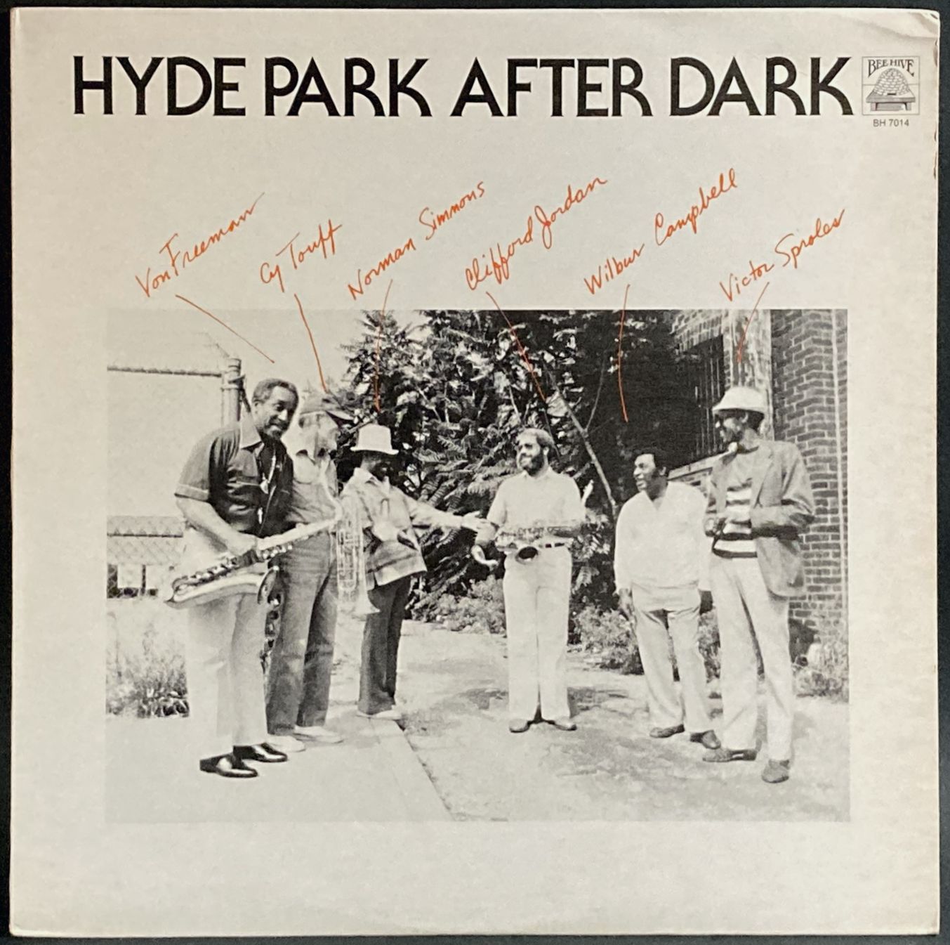 Von Freeman, Cy Touff, Norman Simmons, Clifford Jordan, Wilbur Campbell, Victor Sproles / Hyde Park After Dark