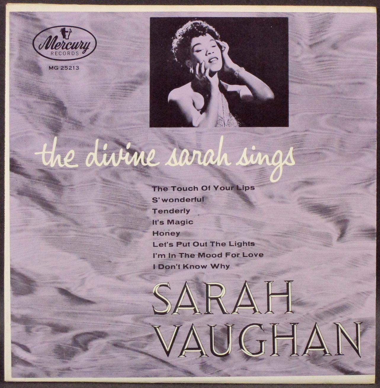 Sarah Vaughan サラ・ボーン / The Divine Sarah Sings