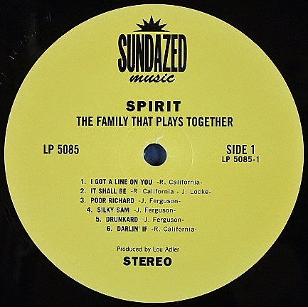 Family Spirit［カセット］ Amazon.co.jp: Family That Plays Together: ミュージック