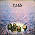 Focus フォーカス / Moving Waves