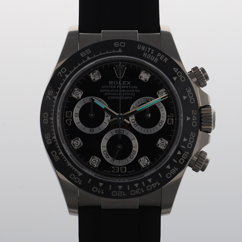 8 ブラック ce73e5eaa33a.jpg?width=3840&