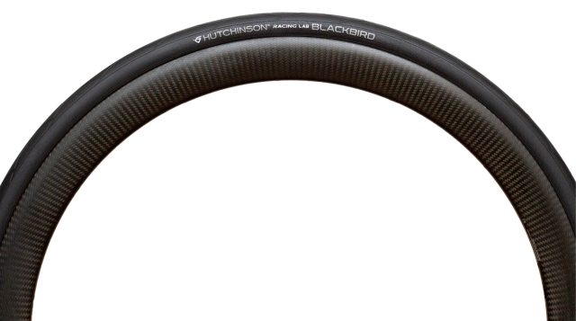 新品HUTCHINSON BLACKBIRDタイヤとVittoriaチューブ+α 新品HUTCHINSON BLACKBIRDタイヤとVittoriaチューブ+α 自転車