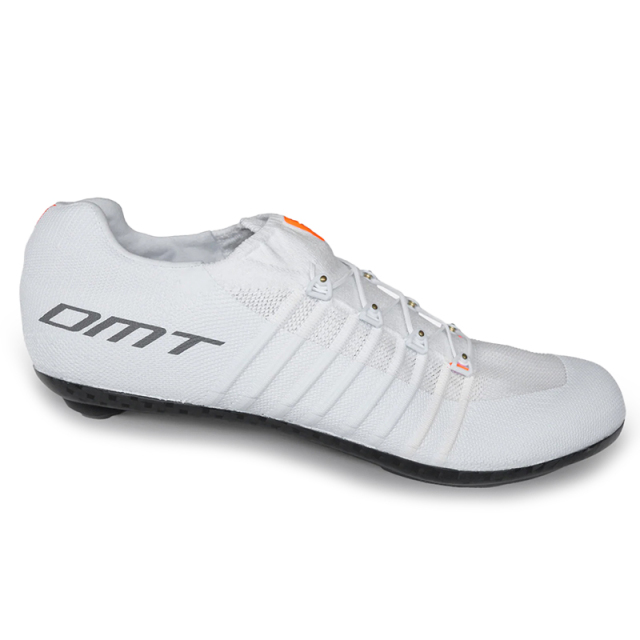 DMT POGI'S SUPERLIGHT（ディーエムティー POGI'S スーパーライト