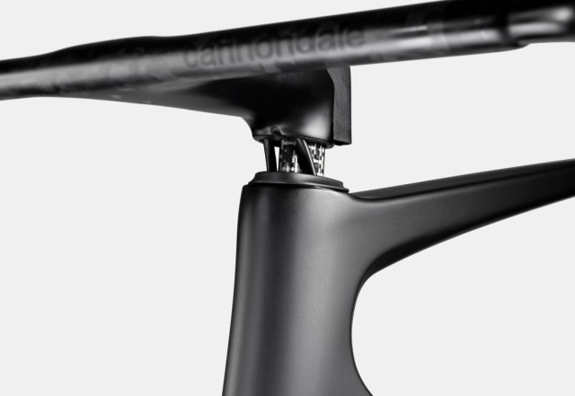 送料無料】CANNONDALE SystemBar R-One Carbon One-Piece Handlebar