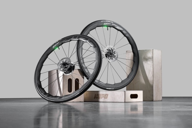 ZIPP 353 NSW Tubeless Disc (ジップ 353 NSW チューブレス ディスク