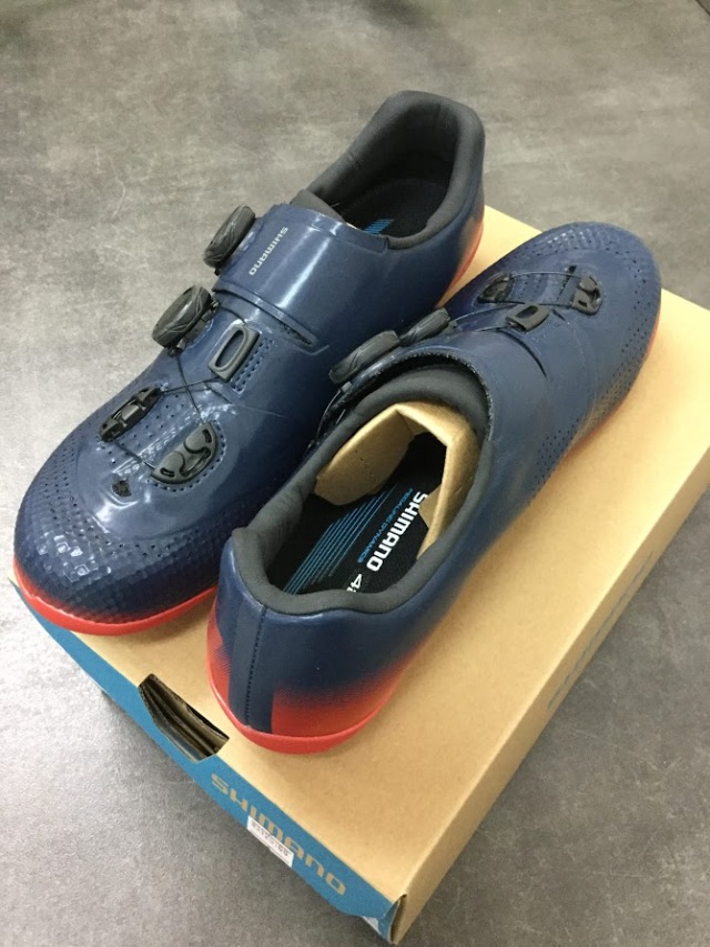 Shimano シマノRC7 Road Cycling Shoesクリート付き SHIMANO RC7 42