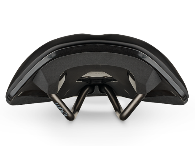 Fizik TEMPO ARGO R3 kiumレール (フィジーク テンポ アルゴ ) サドル