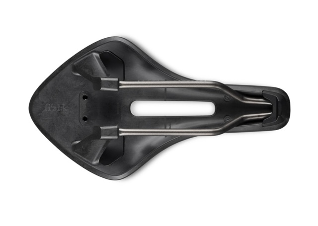 Fizik AERIS SD R3 kiumレール (フィジーク エアリス ) サドル