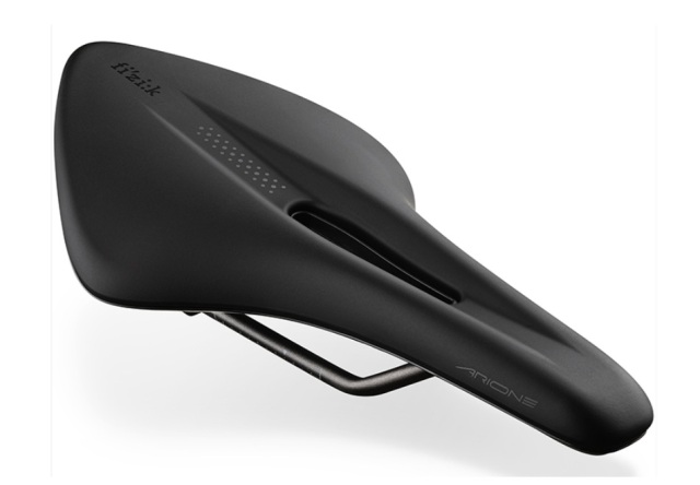 Fizik ARIONE VENTO R3 kiumレール (フィジーク アリオネ ベント R3