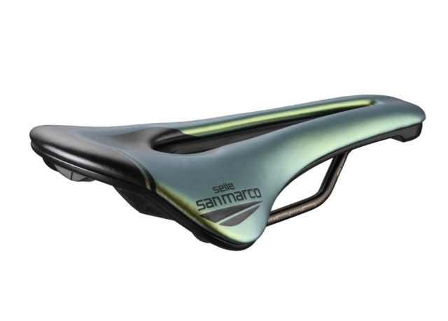 ラスト1セット 新品 ! 限定色 !! SELLA SANMARCO ショートフィット Shortfit 2.0 Open-Fit Racing WIDE 金 ゴールド バーテープ付 です!! Shortfit 2.0 Racing - Selle San Marco