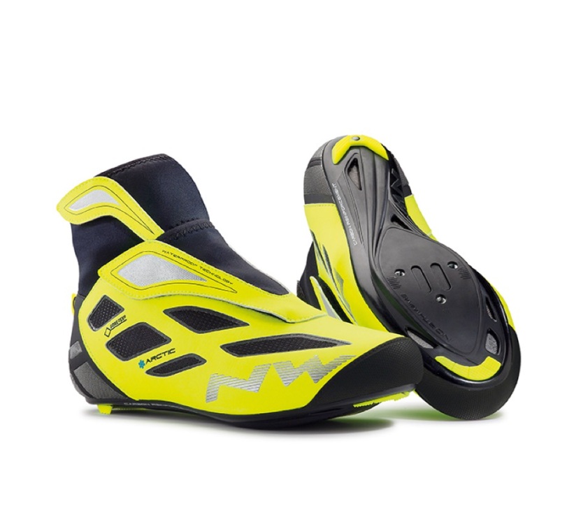 NORTHWAVE Fahrenheit Arctic 2 GTX (ノースウェイブ ファーレンハイト・アークティック ) GORE-TEX使用　サイクル用ウインターシューズ