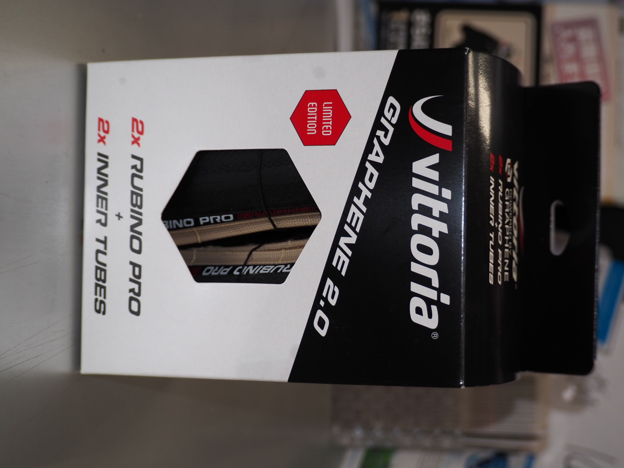 Vittoria RUBINO PRO G2.0 TWINPACK (ヴィットリア ルビノ プロ グラフェン ツインパック) タイヤ・チューブセット