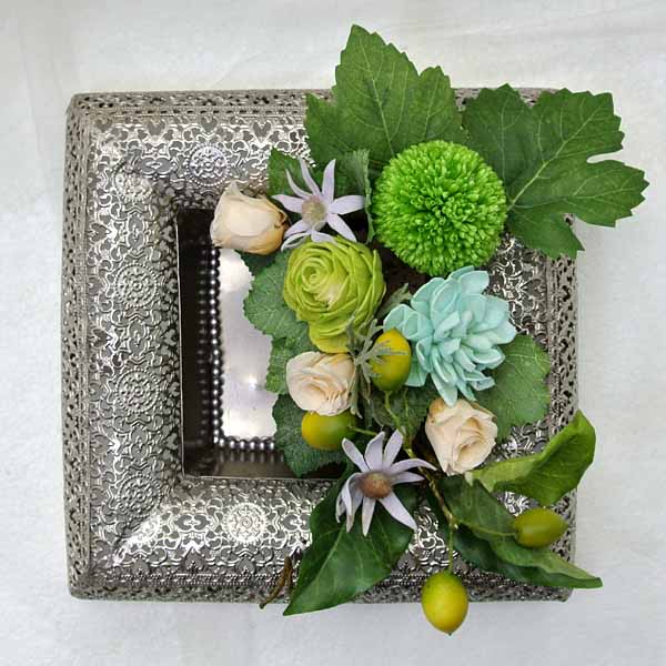 ファッションを飾る　プリザーブドフラワーアレンジ　ポワールフレーム　