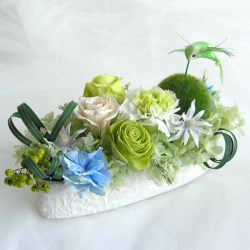 個性派アレンジ　プリザーブドフラワー　あの人へ贈る