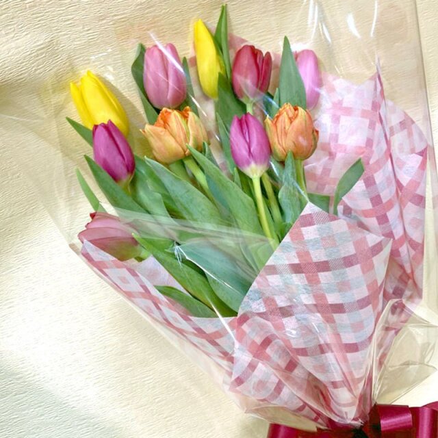 フラワーギフトなら【花育通販】生花・切花 「チューリップの花束