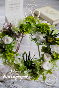 結婚式のフラワー電報に！フレッシュグリーンリース　イーゼル付き