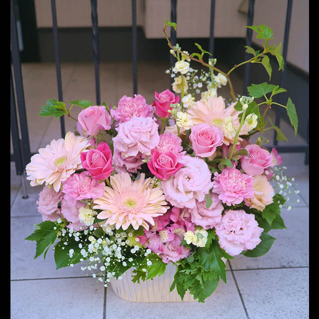 薔薇とトルコキキョウのアレンジ アメリカンフラワー（ディップ