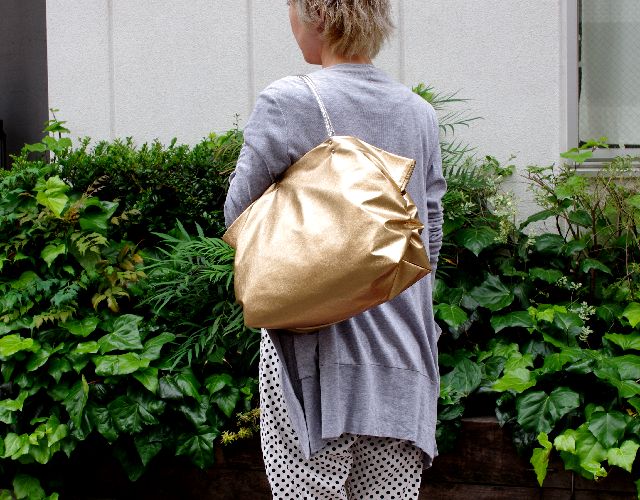 【超軽量チェーントートバッグ】　肩掛けトート　ゴールド色　大サイズ　日本製　GirierMore